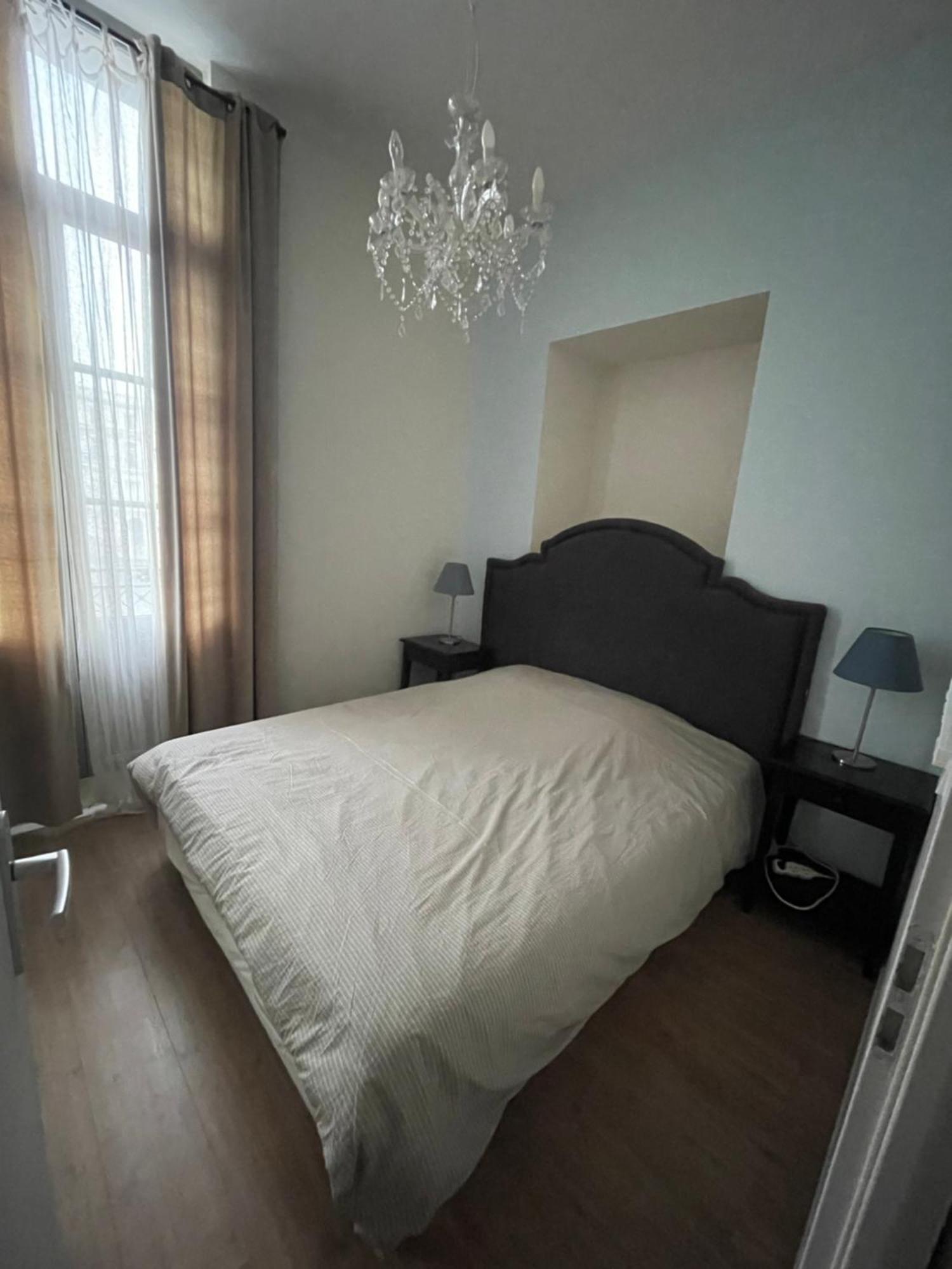 Emplacement Rare Elegant Avec Balcon Sur Le Canal Royal Apartment *